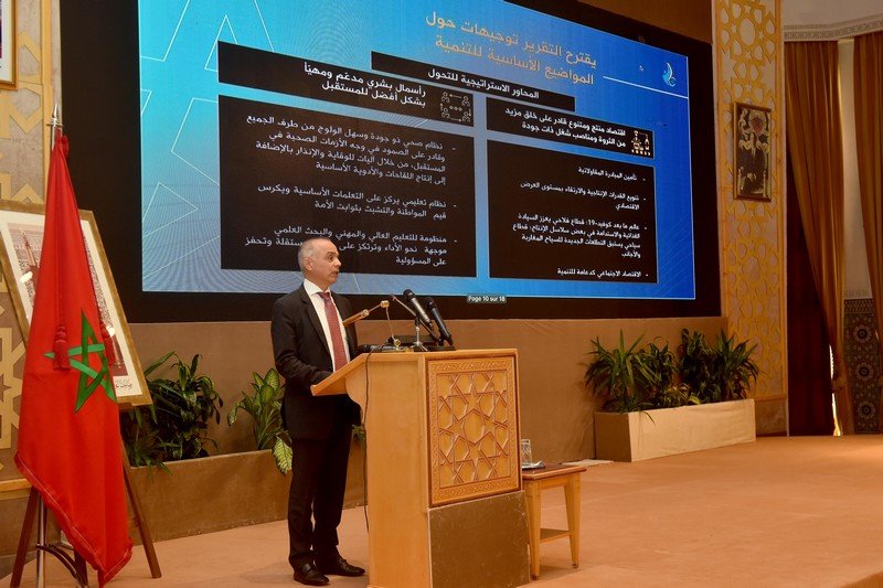 “غياب الثقافة” عن توصيات لجنة نموذج التنمية يشعل غضب كتاب مغاربة‎‬