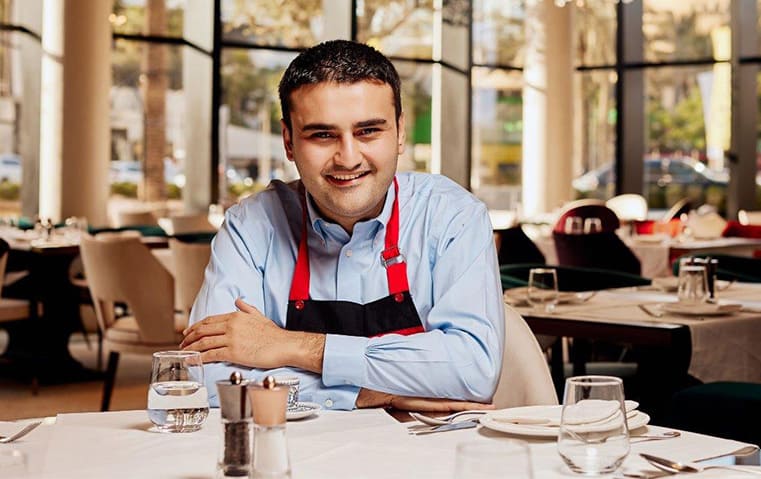 قلبي وروحي فداء القدس.. الشيف بوراك يوجه التحية للشعب الفلسطيني (شاهد)