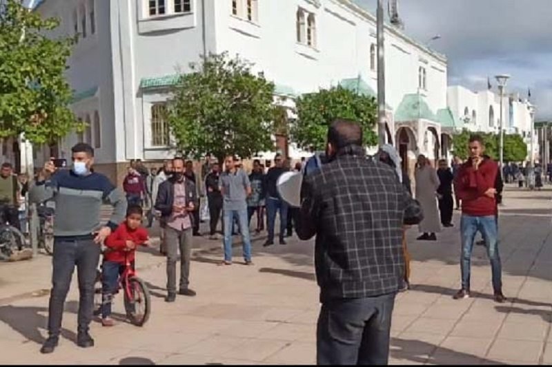 معطلو الناظور يواصلون الاحتجاج من أجل الشغل