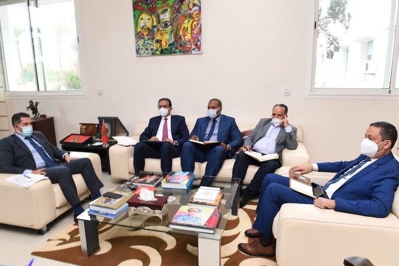 ‪نقابة تكشف مجريات الحوار الاجتماعي مع أمزازي‬