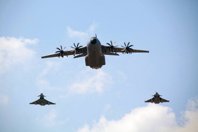 الجيش الإسباني يستفز المغرب بمناورات عسكرية قبالة سواحل الحسيمة