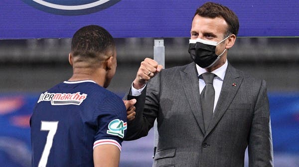 الرئيس الفرنسي يحث مبابي على البقاء في باريس