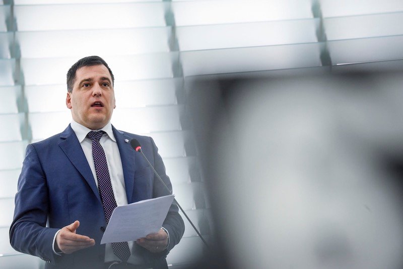 برلماني أوروبي يتهم إسبانيا باستهداف المغرب