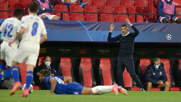 بورتو يمدد عقد مدربه كونسيساو حتى عام 2024