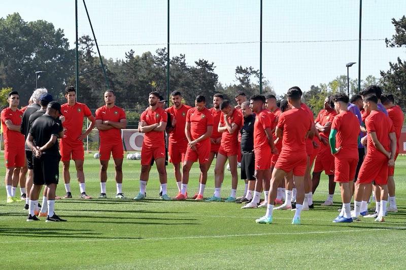 خاليلوزيتش يضع آخر اللمسات على تشكيلة “الأسود “