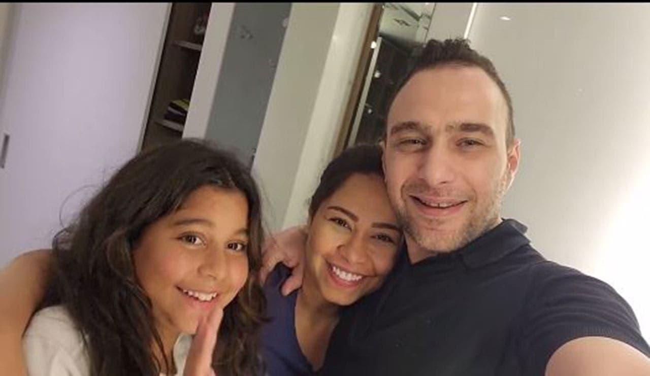 رسالة نارية من شيريهان لحسام حبيب.. “الرجولة أفعال”