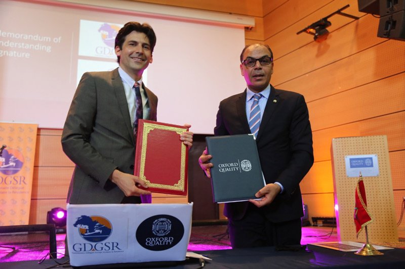 قنصل بريطانيا يحضر تتويجا لأوكسفورد بخريبكة