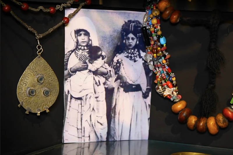 متحف يعرض آثار دمنات