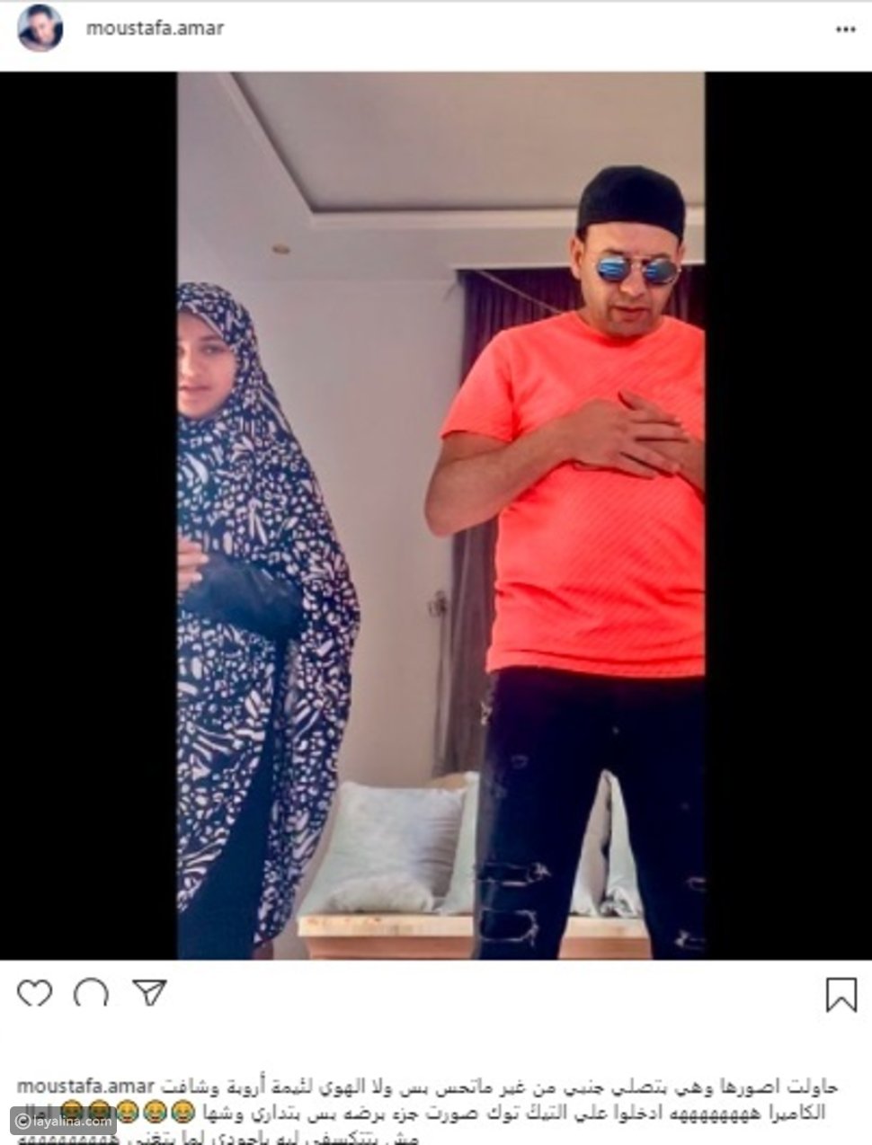 مصطفى قمر يصور ابنته أثناء الصـــلاة.. ويحــــذفها بسبب الانتقـــادات.. شاهد