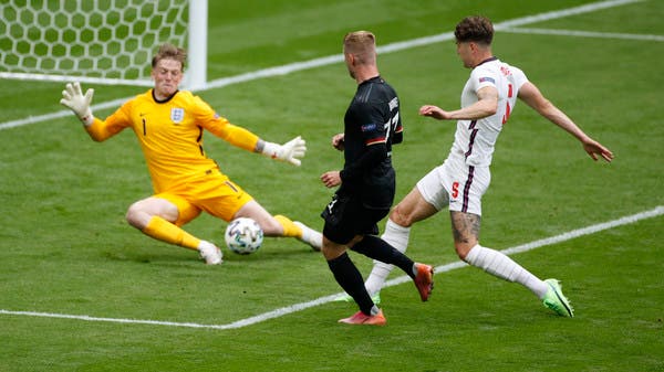 بيكفورد يرد على المنتقدين بـ “الشباك النظيفة”