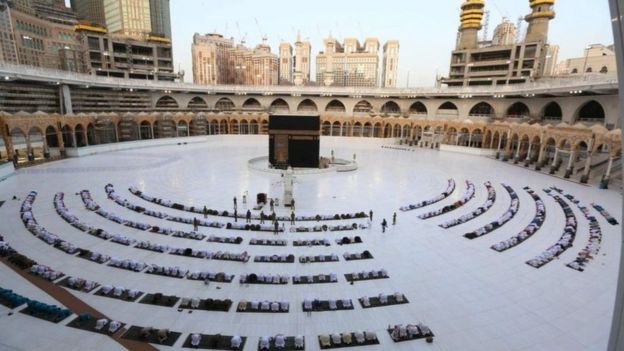 فَضْل الأيام العَشر من ذي الحِجّة وفَضْل العمل فيها