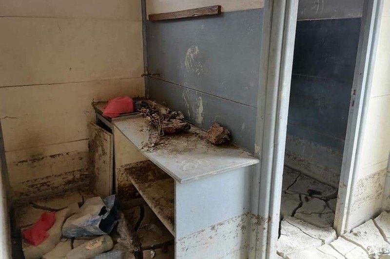 نشطاء يحذرون من فرعيات مدرسية وسط الأودية