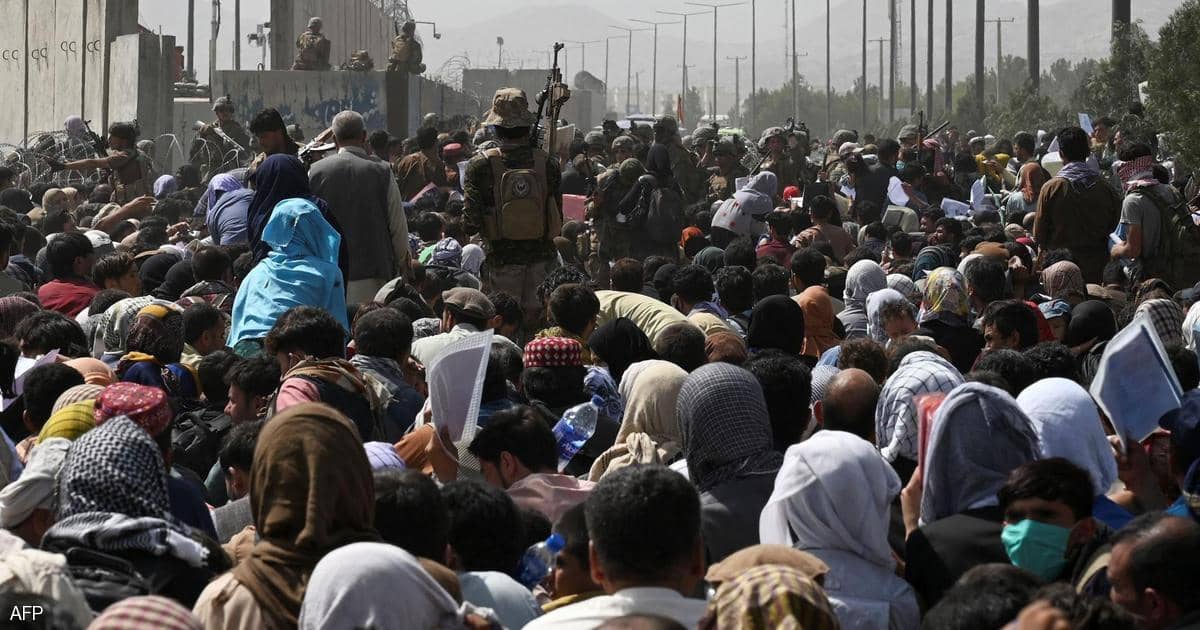 استئناف عمليات الإجلاء الأميركية من مطار كابل بعد توقف طويل