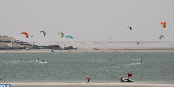 انطلاق منافسات الدورة السادسة لتظاهرة “الداخلة داون وايند تشالنج”