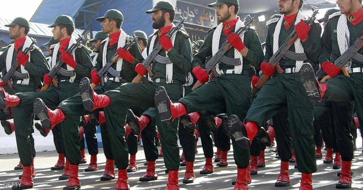 3 جرحى في حريق داخل مركز للحرس الثوري الإيراني