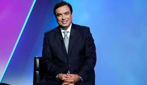 جورج قرداحي يوجه رسالة شكر لشيف بوراك من اسطنبول (فيديو)