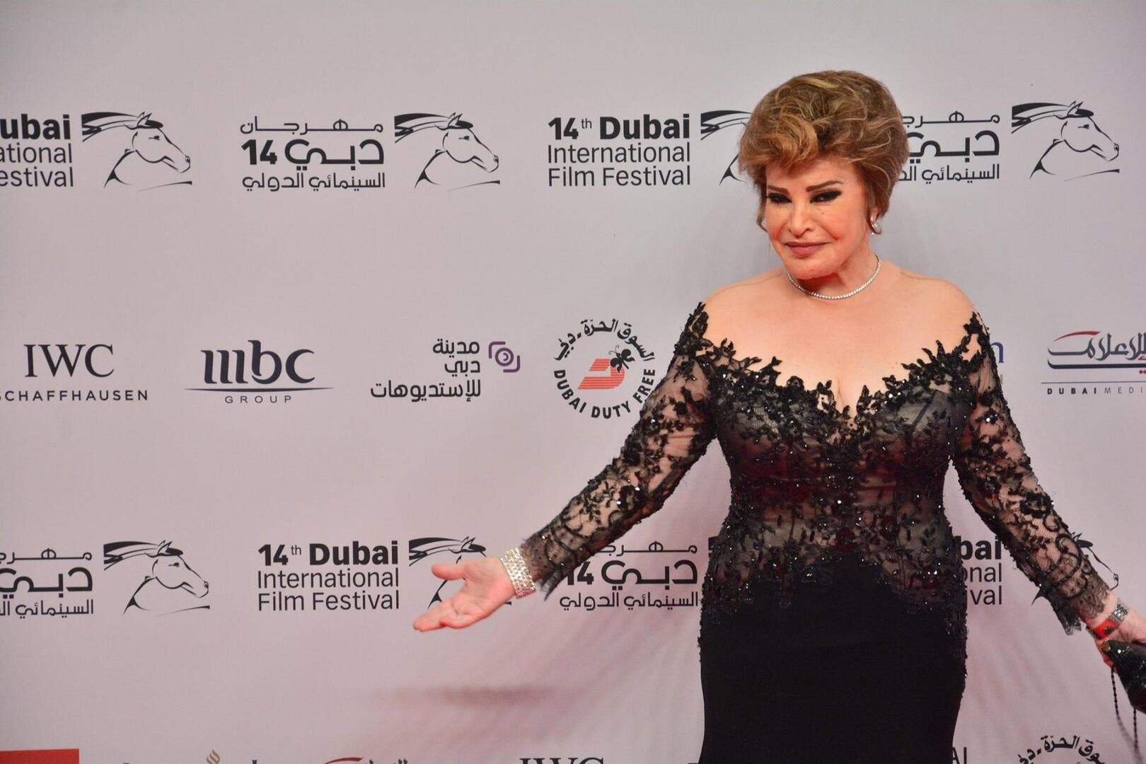 صفية العمري للعربية.نت: لم أعتزل ولن أقبل أدوارا لا تليق بي وبتاريخي