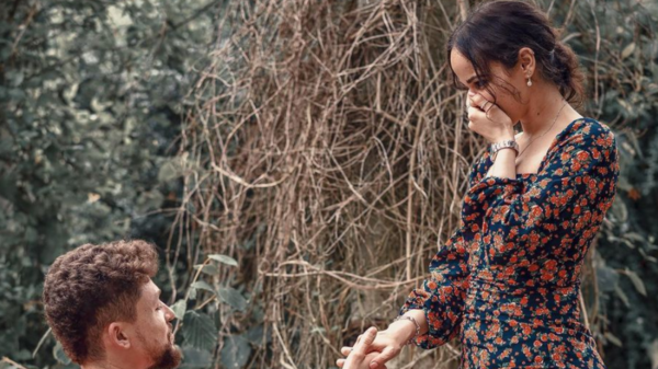 من جلسة تصوير إلى عرض زواج.. خطيب نور عمرو دياب يفاجئها