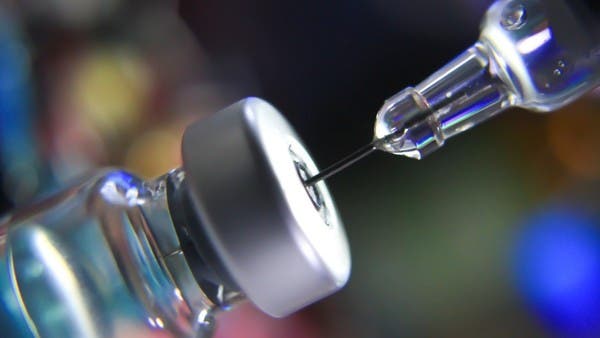 هل يمكن الجمع بين لقاحي كورونا والإنفلونزا؟