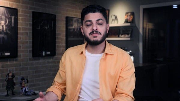 شرطي يلاحق مجرمة بالتعاون مع مجرم آخر في RED NOTICE