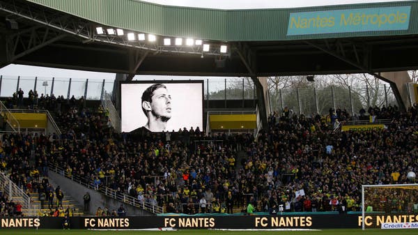 قائد طائرة سالا لم يملك رخصة طيران ليلي