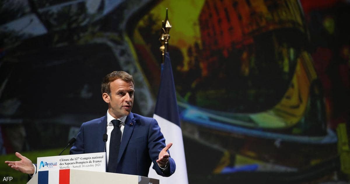 ماكرون يقر بـ”الجرائم” التي ارتكبت في حق الجزائريين 1961