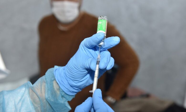 مسؤول بوزارة الصحة : لا علم لي بوجود أي وفاة بسبب لقاح فايزر