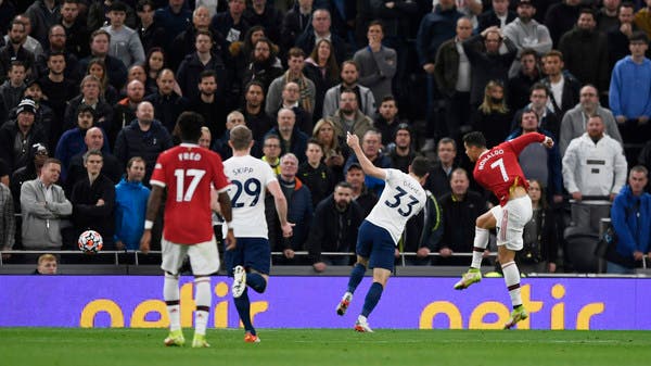 يونايتد يتعافى من ليفربول بثلاثية توتنهام