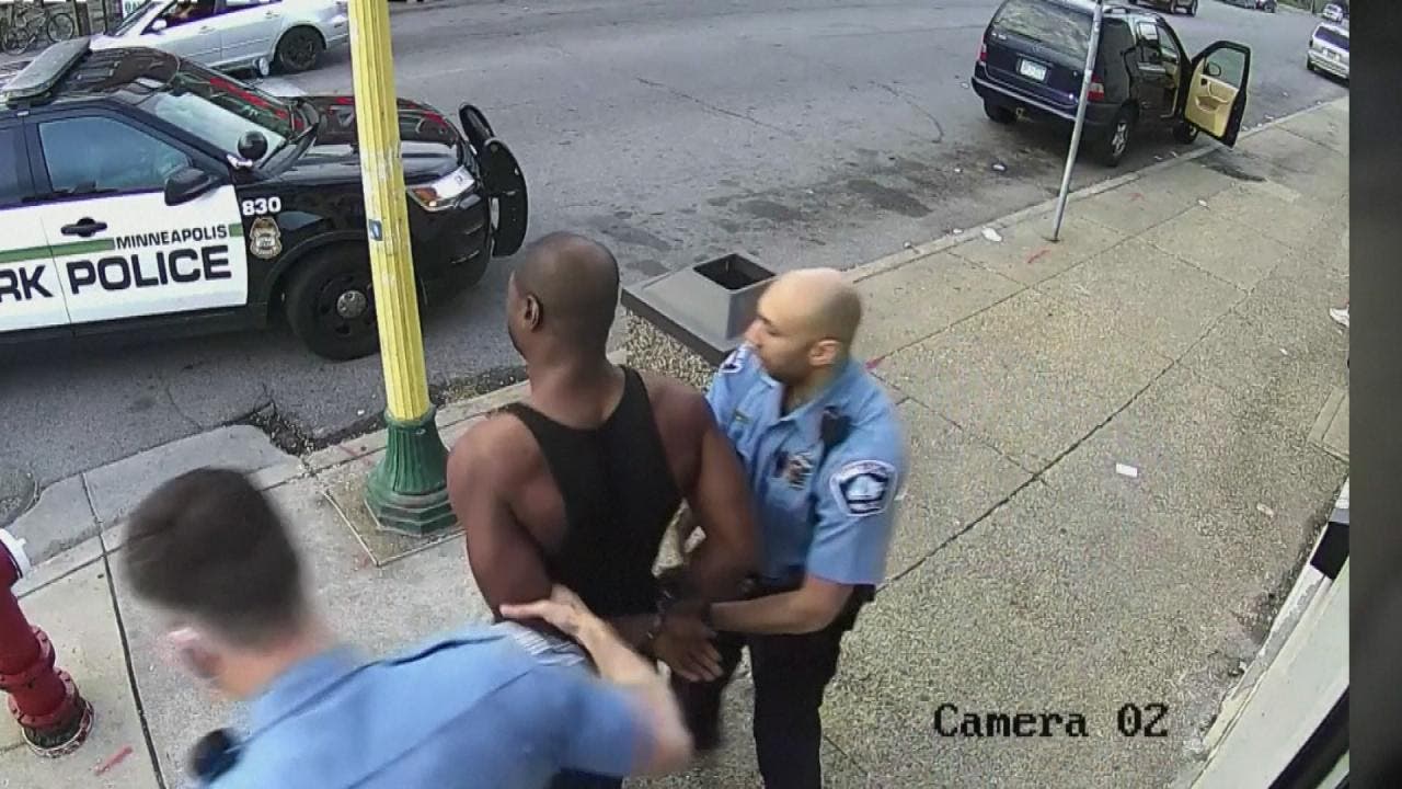 سيرة جورج فلويد بكتاب يطرح بهذا التاريخ