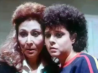 عشرة عمري.. إسعاد يونس تودع “بكيزة” بكلمات مؤثرة