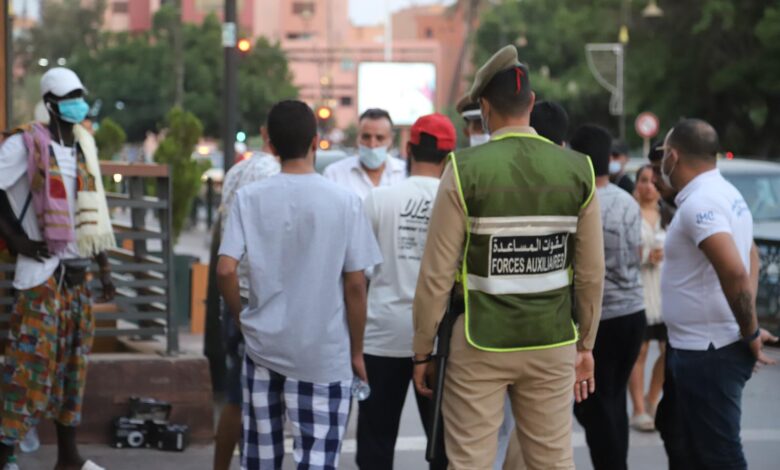 المصطفى الناجي يحذر من التراخي والاستهتار في تطبيق التدابير الاحترازية