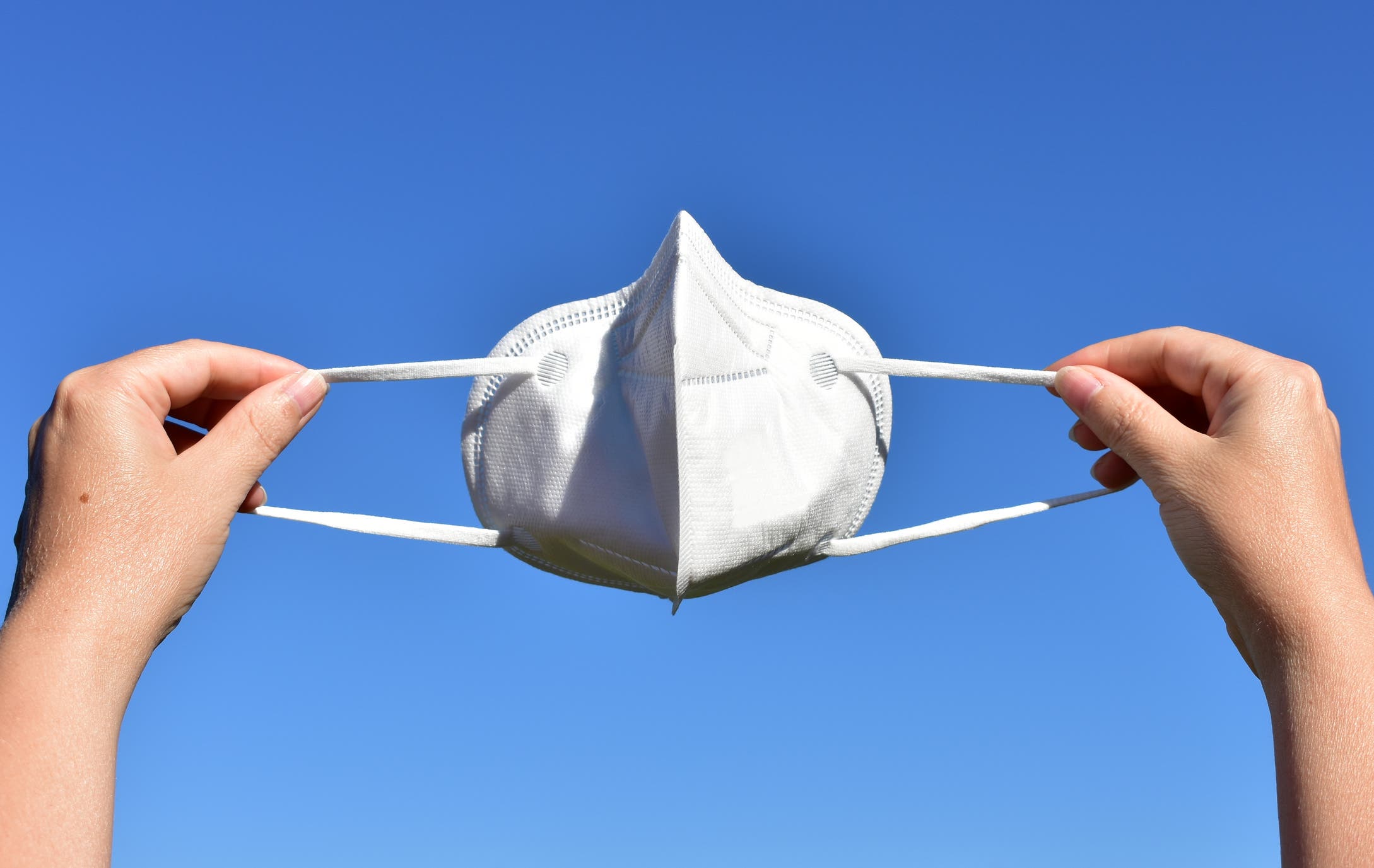 خبر محبط.. أوميكرون ينتشر بوتيرة غير مسبوقة في العالم