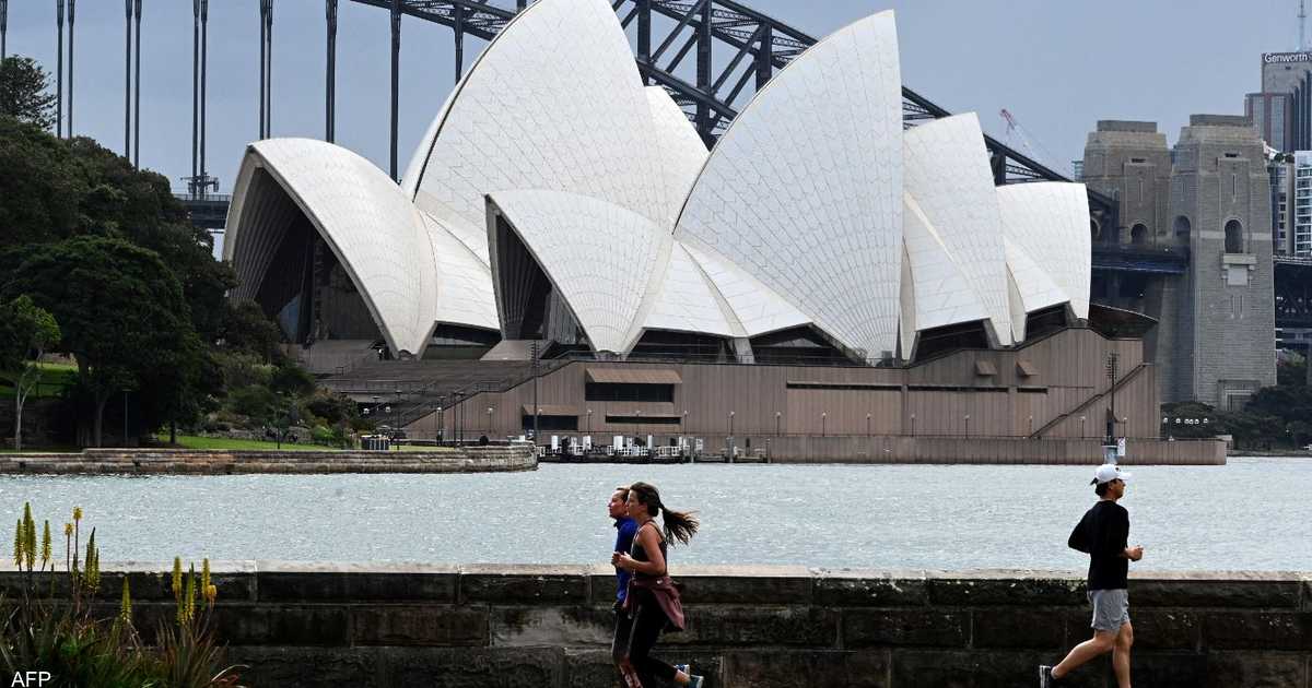 دول “تتحدى” أوميكرون”.. رفع قيود كورونا رغم زيادة الإصابات