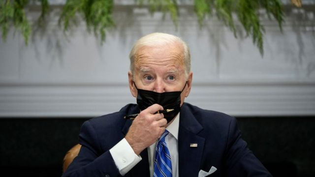 فيروس كورونا: بايدن يتوقع “شتاء من المرض الشديد والموت” للأشخاص غير الملقحين