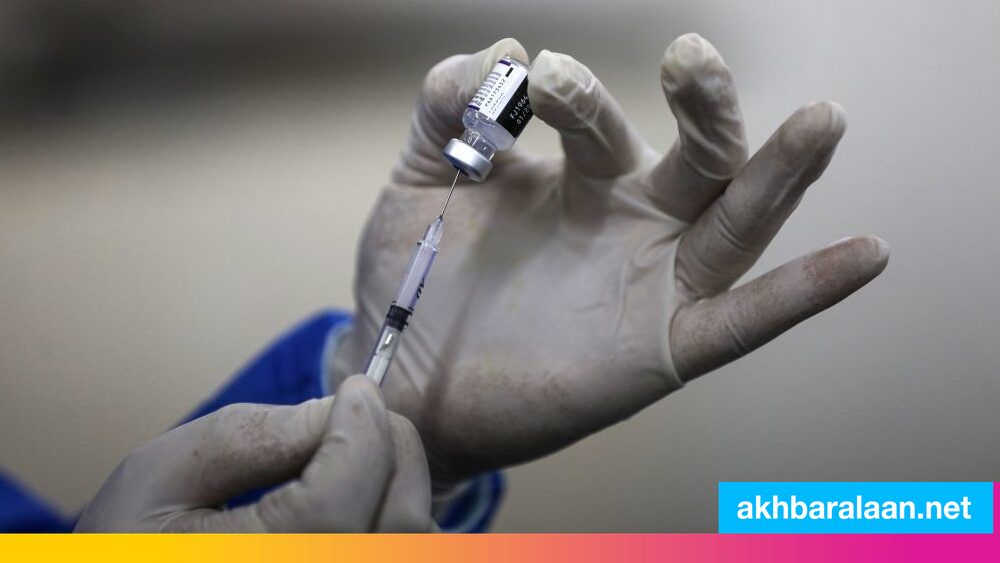 الجرعة المعززة تحيد المتحور أوميكرون