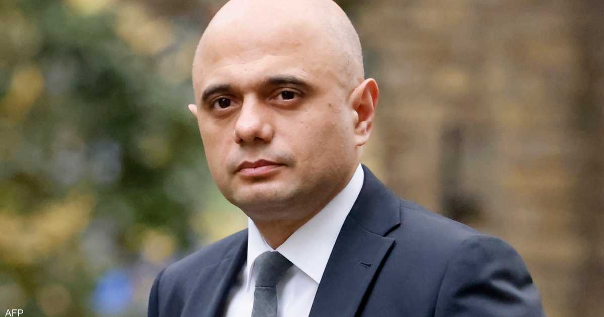 وزير الصحة البريطاني يدعو إلى “التعايش” مع كورونا