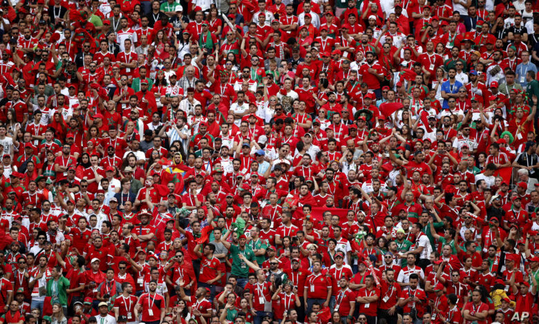 الحكومة تقرر فتح الملاعب الرياضية في وجه الجماهير