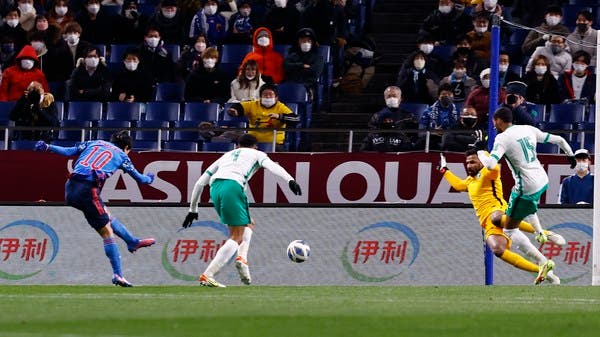 السعودية تخسر أمام اليابان.. وتحتفظ بالصدارة