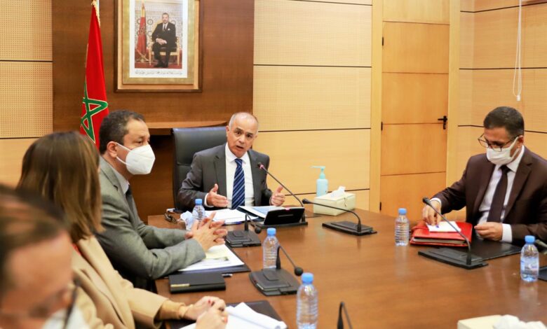 نقابات التعليم ترفض قرار الأجر مقابل التلقيح