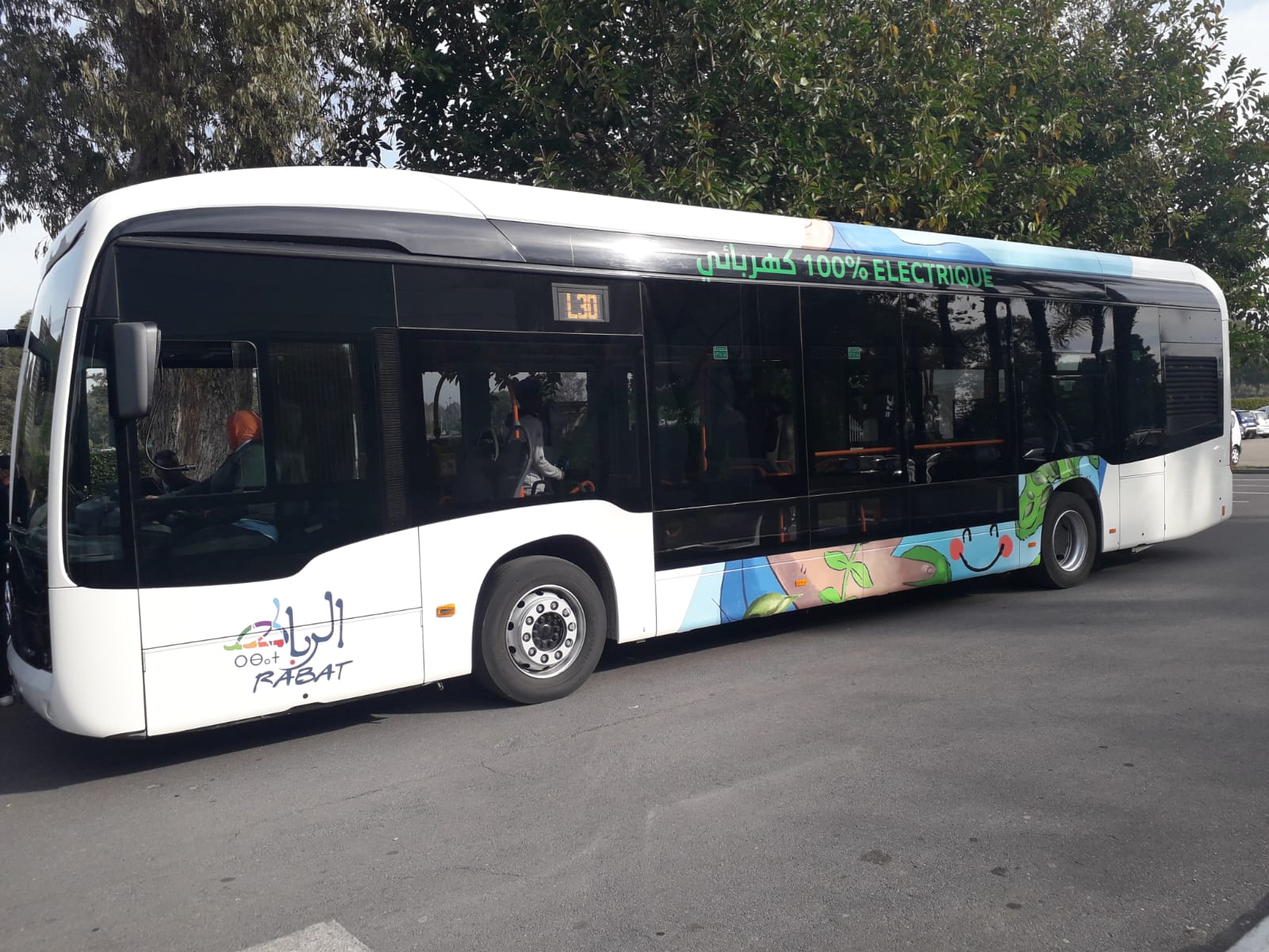 إطلاق عملية تجريبية لاختبار حافلة كهربائية بالعاصمة الرباط