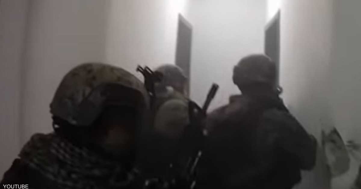 “اعتقال زيلينسكي”.. ما حقيقة الفيديو الذي اكتسح الإنترنت؟