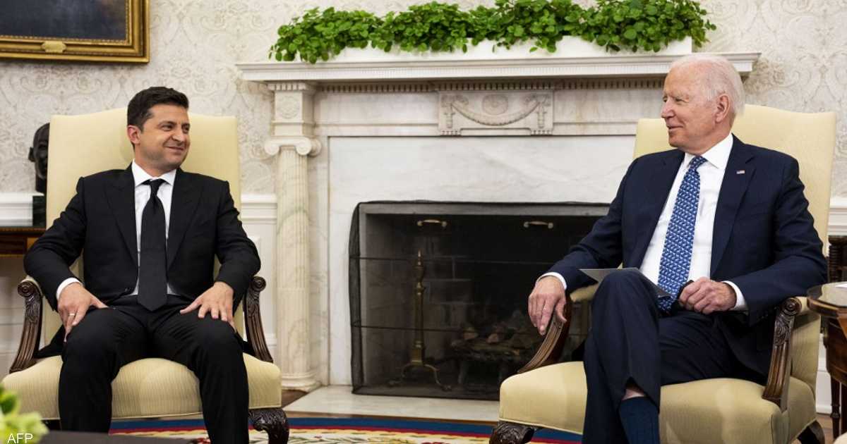 بايدن بحث مع زيلينسكي تزويد أوكرانيا بقدرات عسكرية “إضافية”