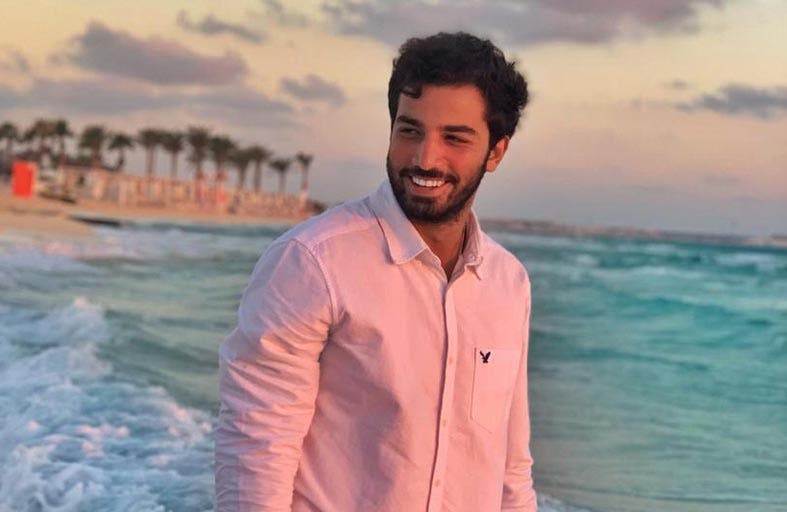 بعد جراحة دقيقة.. وفاة نجل فنان مصري