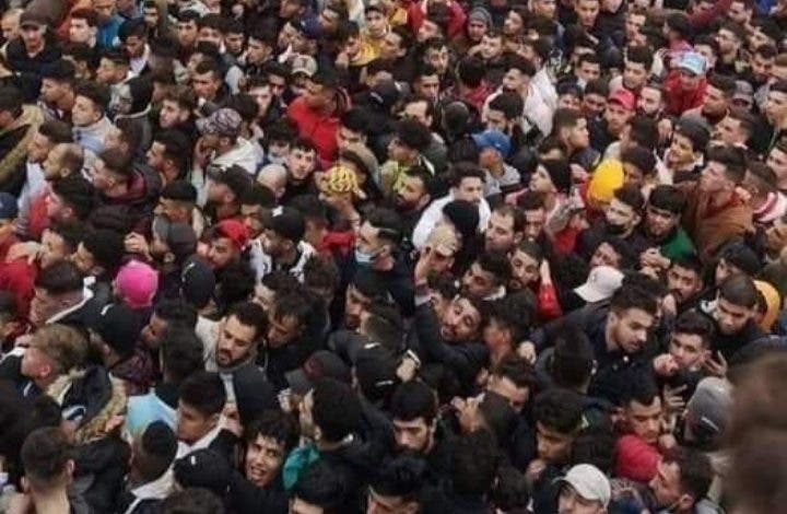 صحيفة جزائرية: “تذكرة مباراة الجزائر والكاميرون للأثرياء فقط”