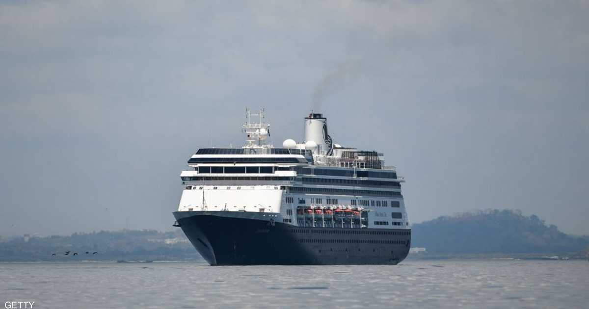 غرقت إحداها.. إصابة 3 سفن تجارية بالبحر الأسود في هجوم روسي