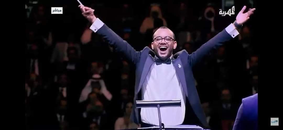 قصة أول مايسترو يمني يعزف للسلام من دار الأوبرا المصرية