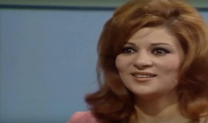 أخوها فنان شهير.. وفاة ممثلة مصرية بعد صراع مع المرض