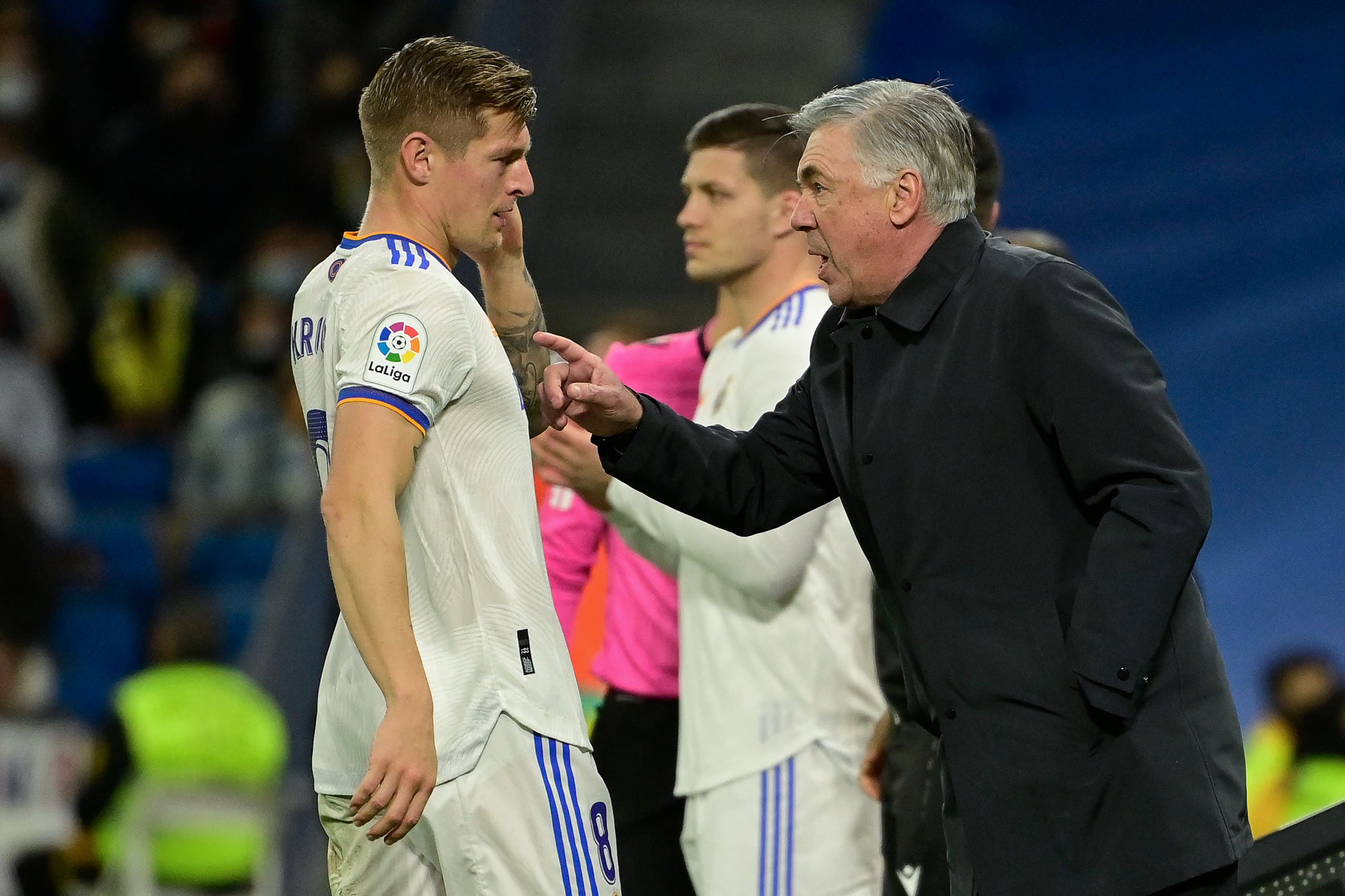 أنشيلوتي يقترب من دخول التاريخ لكنه لن يستمر مع ريال مدريد