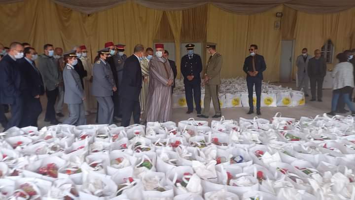 تارودانت : 13850 أسرة تستفيد من عملية الدعم الغذائي رمضان 1443