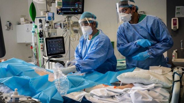 فيروس كورونا: دراسة طبية تكشف احتمالات التعرض لجلطة دموية بعد الإصابة بكوفيد-19